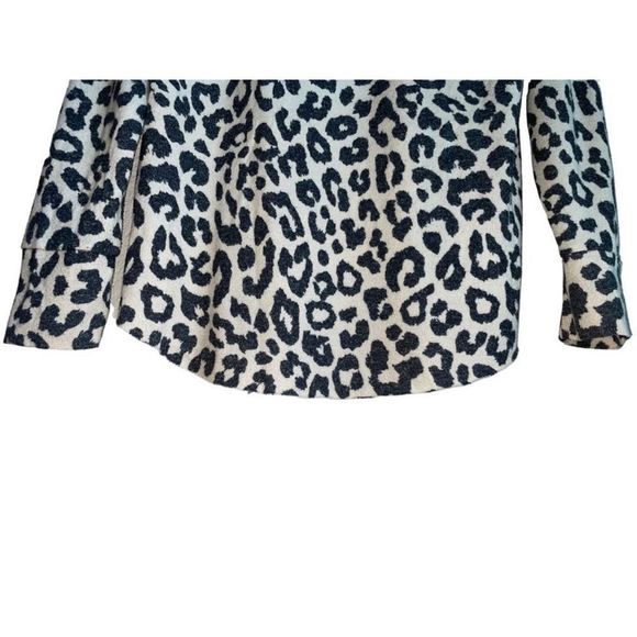 Grayson / Threads Cheetah Knit Tunic Top - Picture 2 of 11